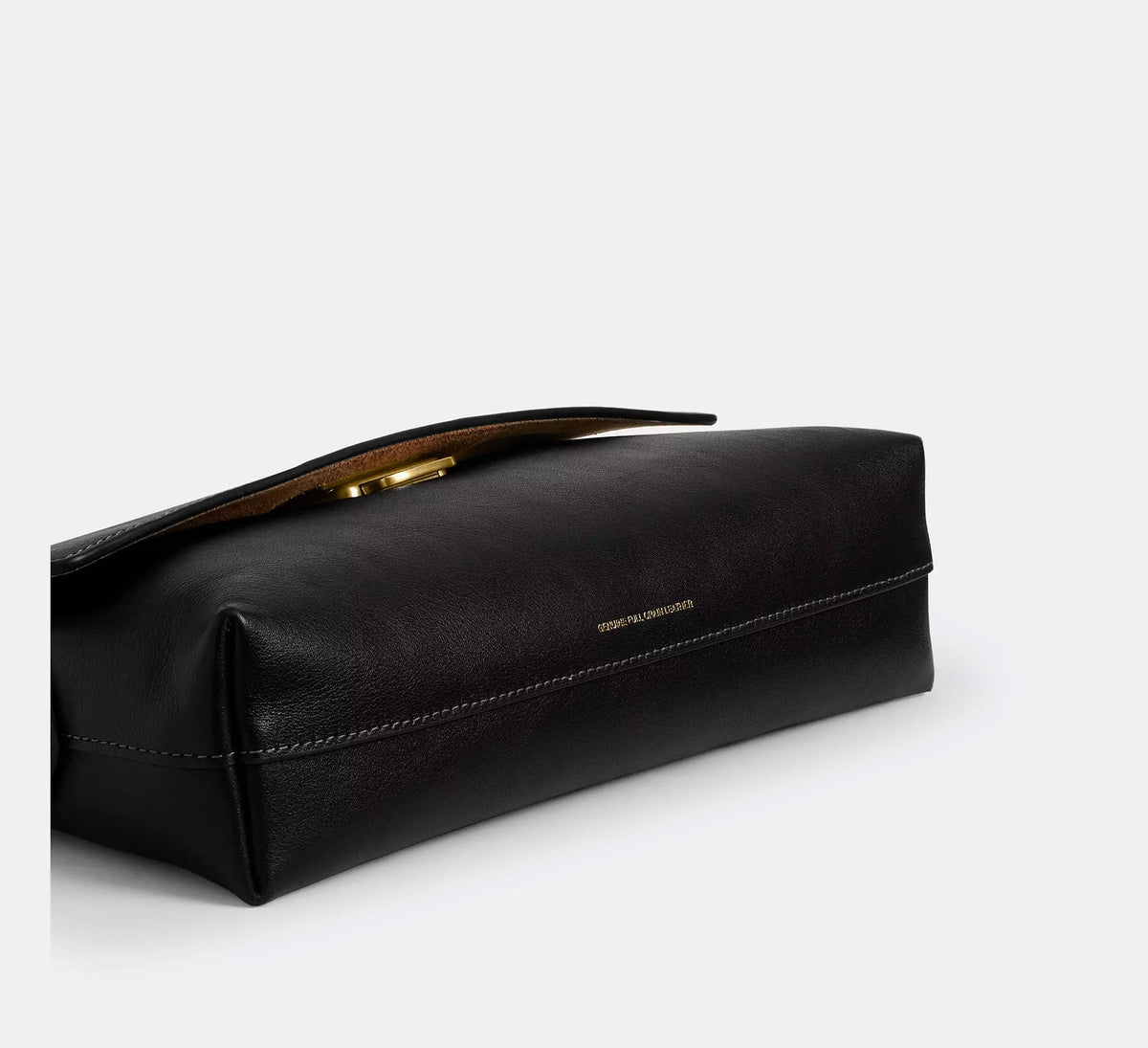 COACH Chelsea Shoulder Bag 26
