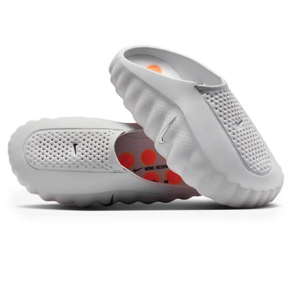 Nike Mind 001